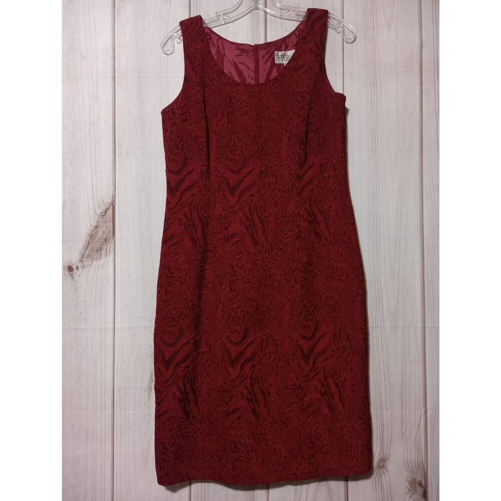 Studio I Petite Red Jacquard Animal Printโ Sheath Dress Burgundy Sleeveless 10P